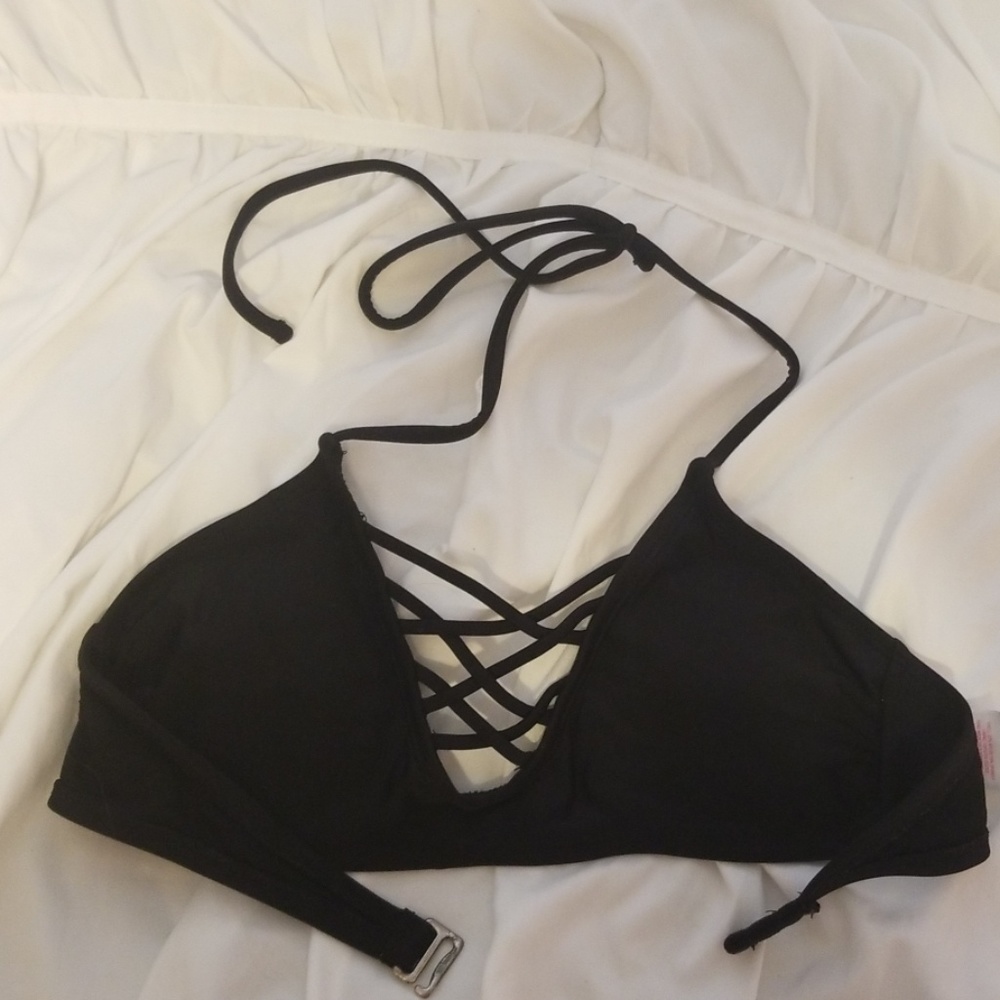 Black bikini top